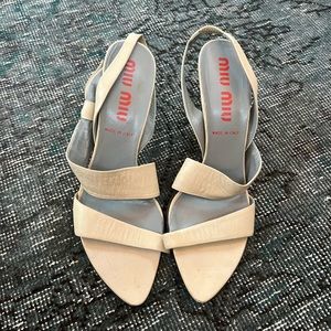 Miu Miu Ivory Heels with embellish bow straps sIze 10